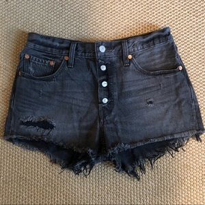 Levi's black Jean shorts sz 28